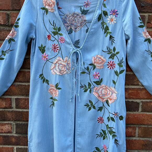 Zara Trafaluc Denimwear Floral Embroidered Kimono Light Denim Button Tie Small - Picture 7 of 16
